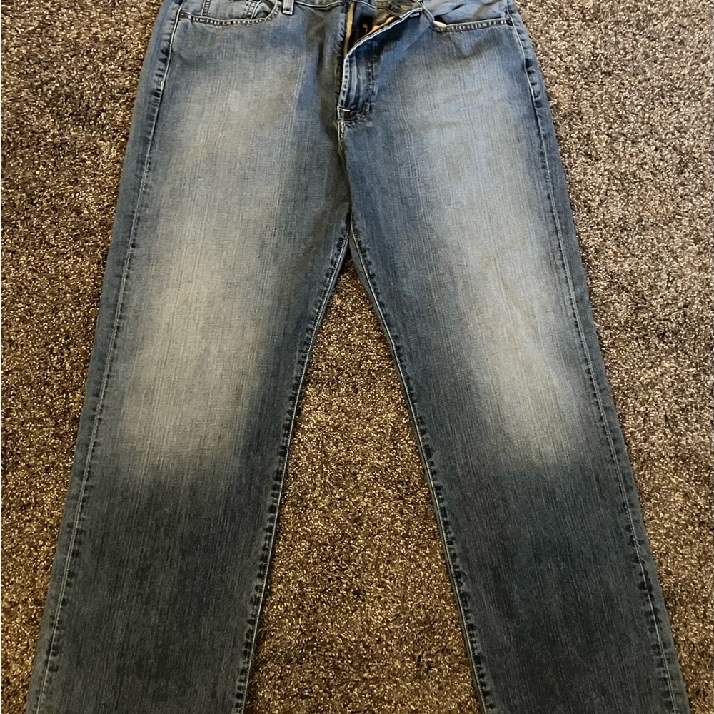 Lucky Brand Blue Relaxed Jeans with Classic Denim Style